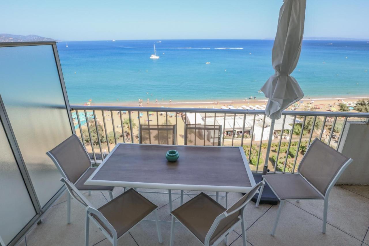 Bord De Plage - Studio En Front De Mer Le Lavandou Exterior photo